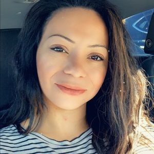 Meet your Posher, Lacey